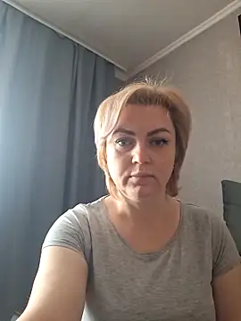 SylvieGold453 online show from 04-25-26, 11:24