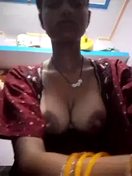 Snapshot of Payel_1 chatting on 04-05-26, 05:32 Payel 1 online show from 04-05-26, 05:32