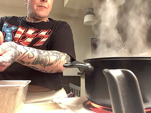 Kitty bang online show from 04-14-26, 01:55