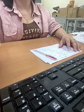 -LyLy24 online show from 04-02-26, 03:48