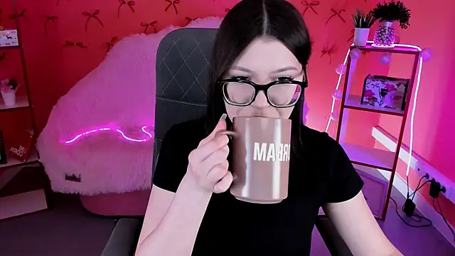 JennyGibson online show from 05-01-26, 05:12