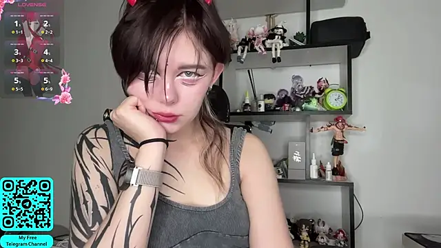 MadalynNosel online show from 07-17-26, 07:04