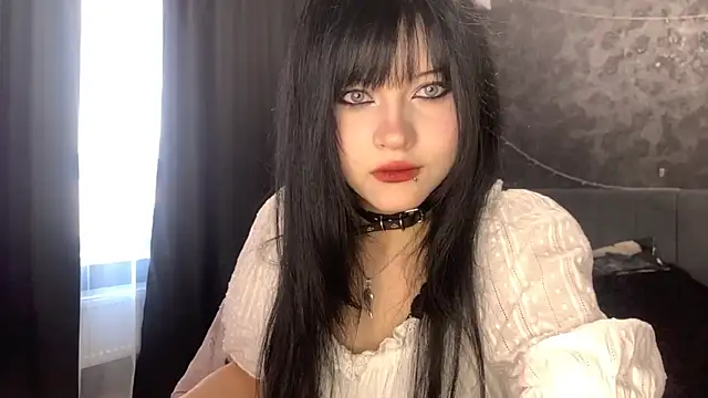 Snapshot of EmilyEmbears chatting on 04-14-26, 05:57 EmilyEmbears online show from 04-14-26, 05:57