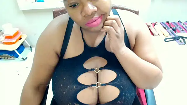 Snapshot of Voluptious1 chatting on 04-21-26, 01:07 Voluptious1 online show from 04-21-26, 01:07