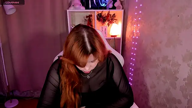 Lizzie sun online show from 04-27-26, 04:54