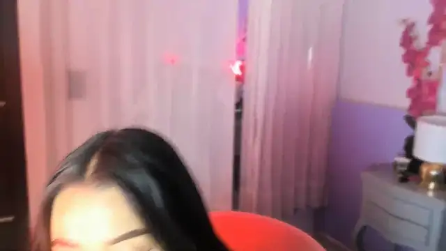 Snapshot of Bby_izzy chatting on 05-06-26, 11:59 Bby izzy online show from 05-06-26, 11:59