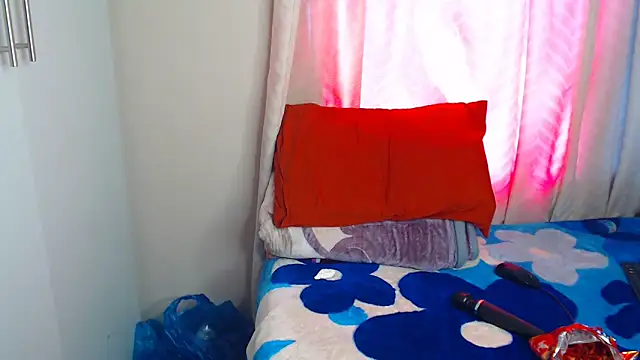 Juicytities20 online show from 05-08-26, 10:53