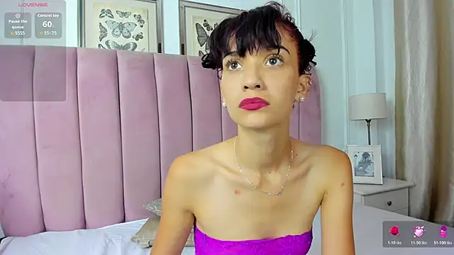 Snapshot of Alexa_fox669 chatting on 05-23-26, 01:37 Alexa fox669 online show from 05-23-26, 01:37