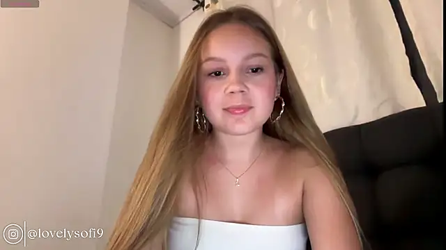 lovely sofi  online show from 04-24-26, 02:47