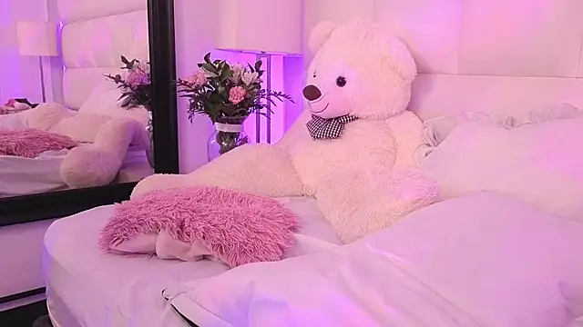 DaliaCastle online show from 07-24-26, 08:40