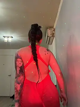 Snapshot of Alma_sensual chatting on 04-08-26, 04:01 Alma sensual online show from 04-08-26, 04:01