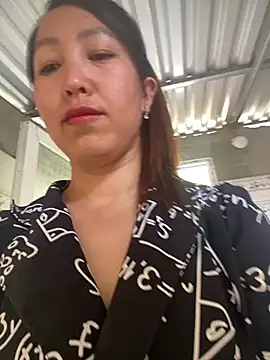 Huonglyna online show from 04-10-26, 02:06