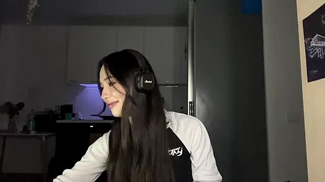 Elizabetswan online show from 04-05-26, 07:33