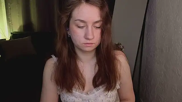 Snapshot of KattrinCutie chatting on 04-08-26, 05:40 KattrinCutie online show from 04-08-26, 05:40