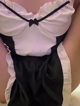 Snapshot of Queenn2kk5 chatting on 04-04-26, 08:01 Queenn2kk5 online show from 04-04-26, 08:01