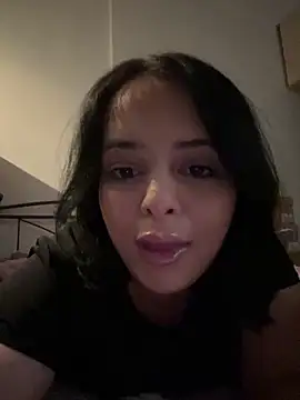 Snapshot of MiaKittyx0 chatting on 05-08-26, 01:38 MiaKittyx0 online show from 05-08-26, 01:38