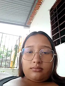 naughty girl hot  online show from 04-27-26, 09:13