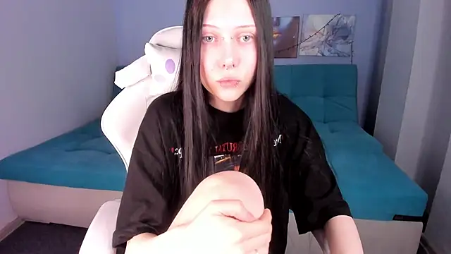 Snapshot of SugarBunny18 chatting on 05-22-26, 03:46 SugarBunny18 online show from 05-22-26, 03:46
