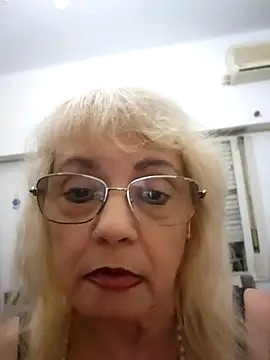 MatureElegantWidow online show from 04-07-26, 12:44