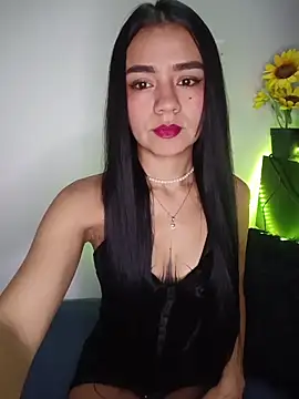 Mia Flamee online show from 04-14-26, 11:33