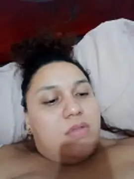 Snapshot of Marialae2735 chatting on 04-06-26, 06:53 Marialae2735 online show from 04-06-26, 06:53