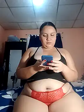 Snapshot of Marialae2735 chatting on 04-08-26, 06:52 Marialae2735 online show from 04-08-26, 06:52