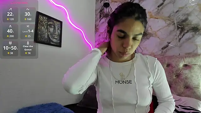 Snapshot of Kim_strawberry chatting on 04-04-26, 08:50 Kim strawberry online show from 04-04-26, 08:50