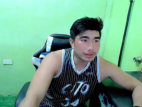 Hunkfireman online show from 07-29-26, 01:04