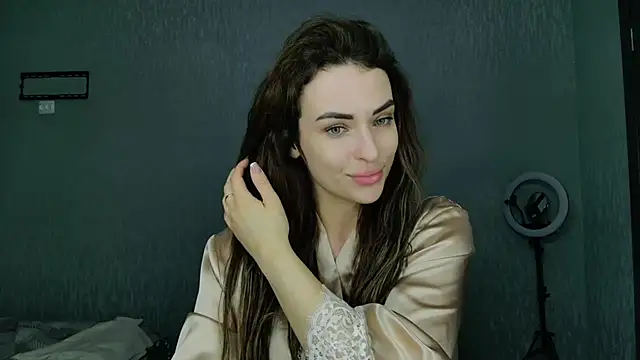 Snapshot of Kira__love1 chatting on 04-14-26, 07:42 Kira love1 online show from 04-14-26, 07:42