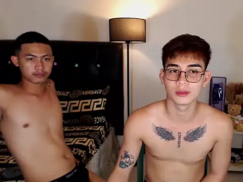 Xasianhotguy online show from 04-04-26, 07:28