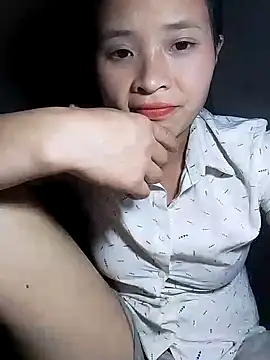 Liss-mimi online show from 04-15-26, 10:33