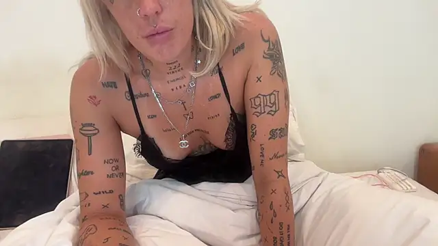 Snapshot of jesswilde_xo chatting on 05-19-26, 07:58 jesswilde xo online show from 05-19-26, 07:58