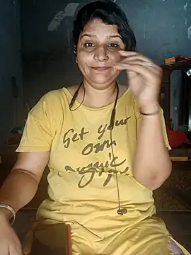 Snapshot of Riyashrma001 chatting on 04-28-26, 02:38 Riyashrma001 online show from 04-28-26, 02:38