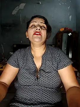 Snapshot of Riyashrma001 chatting on 04-28-26, 04:45 Riyashrma001 online show from 04-28-26, 04:45