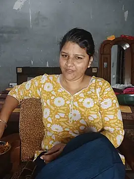 Snapshot of Riyashrma001 chatting on 05-19-26, 02:07 Riyashrma001 online show from 05-19-26, 02:07
