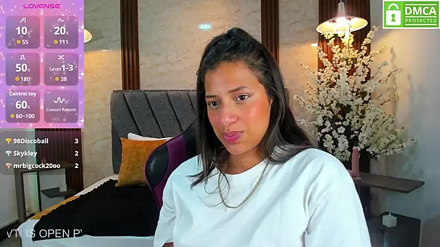 Snapshot of Atiena_ chatting on 04-18-26, 07:07 Atiena online show from 04-18-26, 07:07