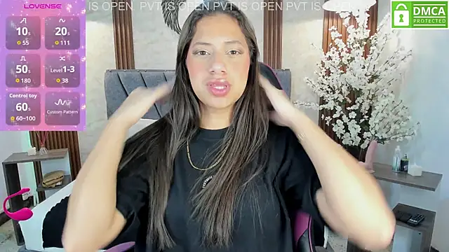 Snapshot of Atiena_ chatting on 05-06-26, 04:12 Atiena online show from 05-06-26, 04:12