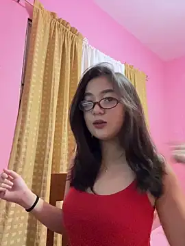 Snapshot of onlykays_ chatting on 04-25-26, 02:03 onlykays online show from 04-25-26, 02:03