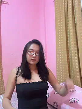 Snapshot of onlykays_ chatting on 04-26-26, 01:09 onlykays online show from 04-26-26, 01:09