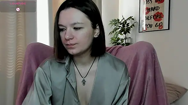 Snapshot of kirarogersss chatting on 04-11-26, 07:24 kirarogersss online show from 04-11-26, 07:24