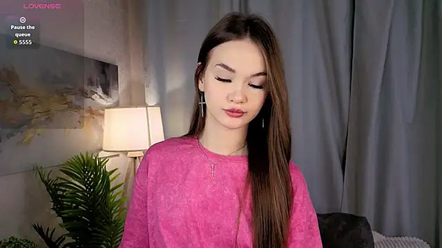 LuraPodraza online show from 07-01-26, 04:07