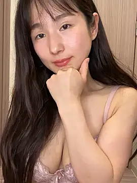 Snapshot of Hinako_0012 chatting on 04-23-26, 05:19 Hinako 0012 online show from 04-23-26, 05:19