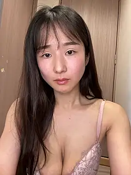 Snapshot of Hinako_0012 chatting on 04-27-26, 03:48 Hinako 0012 online show from 04-27-26, 03:48