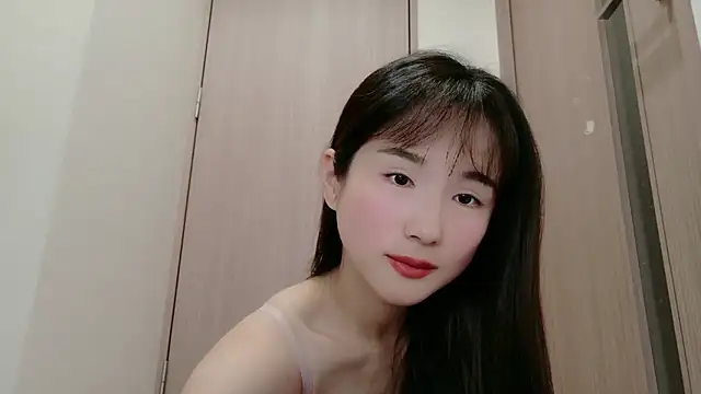 Snapshot of Hinako_0012 chatting on 05-20-26, 11:27 Hinako 0012 online show from 05-20-26, 11:27