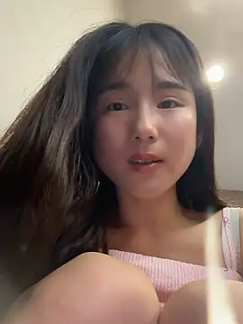 Snapshot of Hinako_0012 chatting on 05-25-26, 04:40 Hinako 0012 online show from 05-25-26, 04:40
