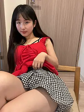 Snapshot of Hinako_0012 chatting on 06-04-26, 04:29 Hinako 0012 online show from 06-04-26, 04:29
