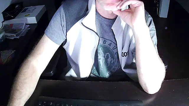 Shalun2000 online show from 04-20-26, 02:47