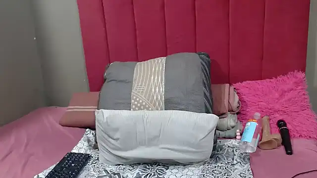Snapshot of PinkyxGodess chatting on 04-27-26, 10:41 PinkyxGodess online show from 04-27-26, 10:41