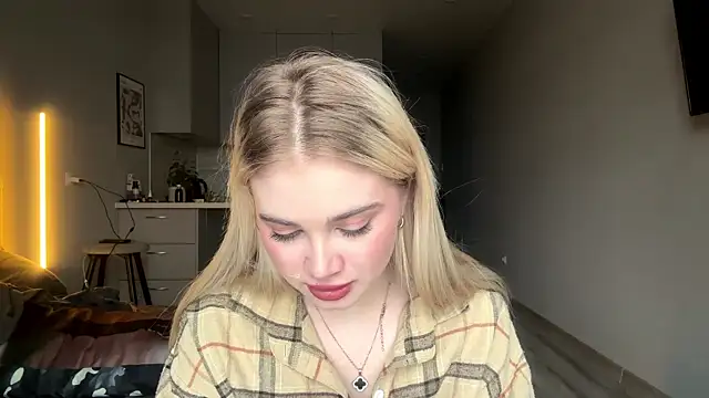 kirtova  online show from 04-19-26, 12:04