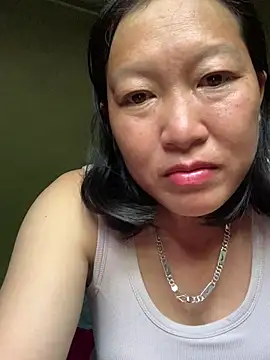 Snapshot of candy-beo chatting on 05-14-26, 04:30 candy-beo online show from 05-14-26, 04:30